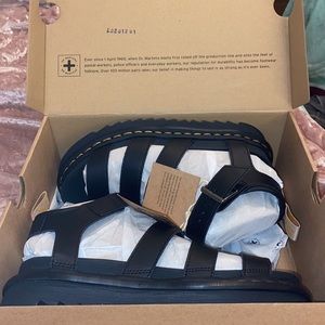 Doc Martens Style V Blaire Black size 8 women’s